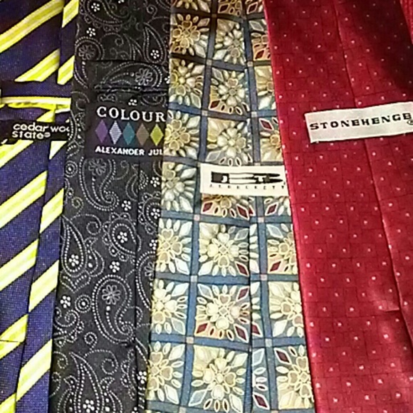 BUNDLE OF 8 MENS SILK NECKTIES - Picture 2 of 3